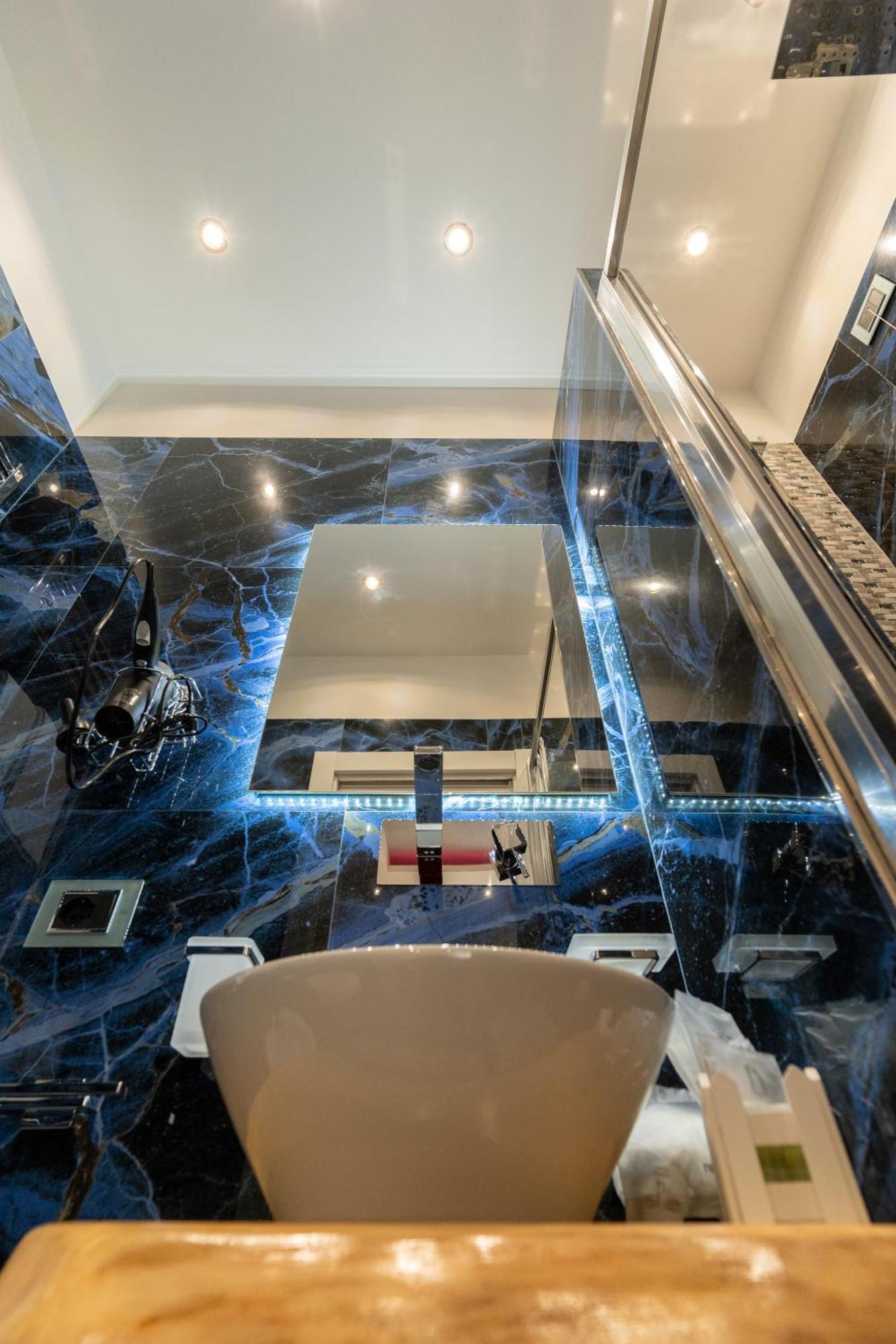 Suites Matteotti 57 Чивитавекия Екстериор снимка