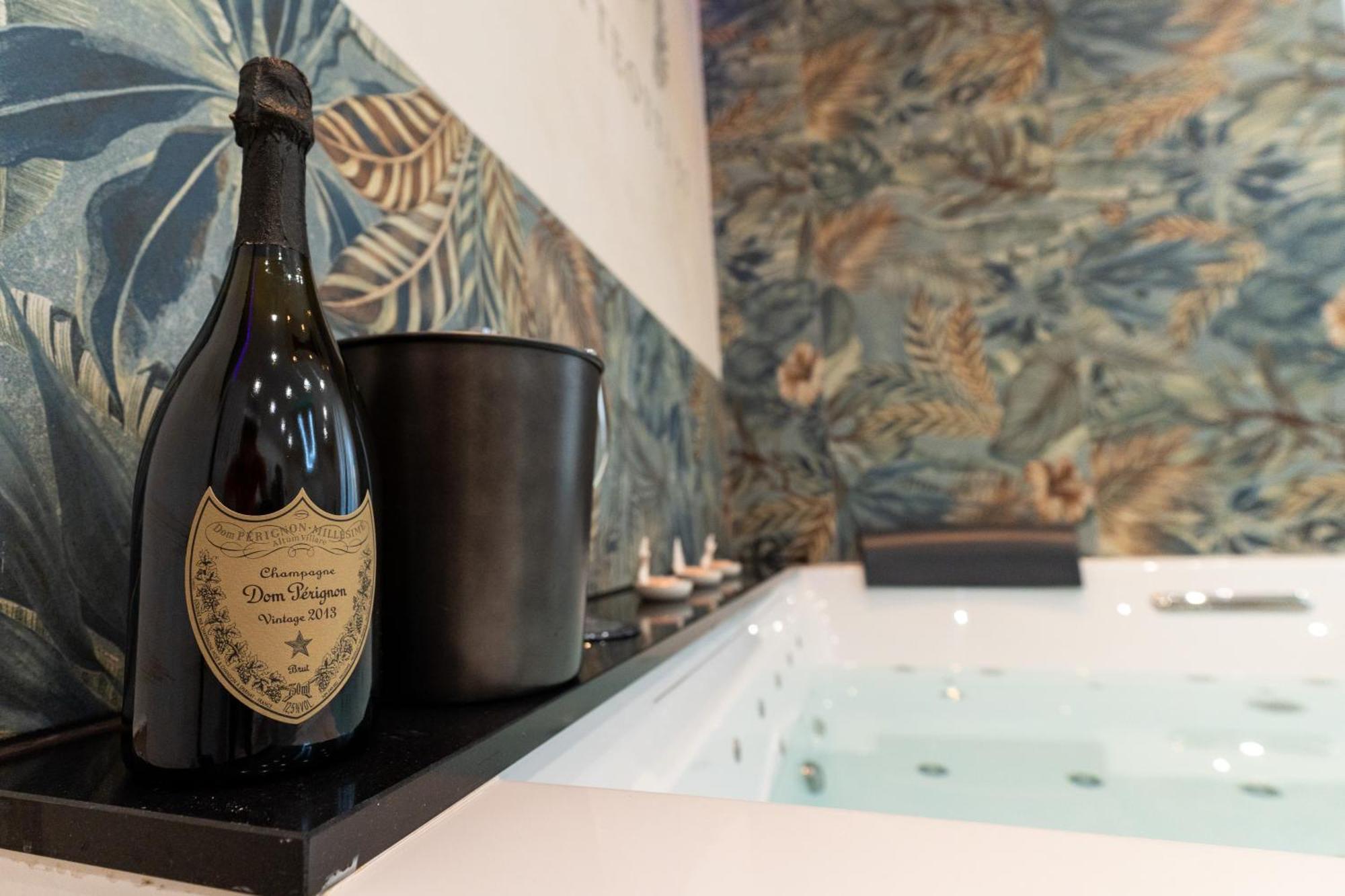 Suites Matteotti 57 Чивитавекия Екстериор снимка